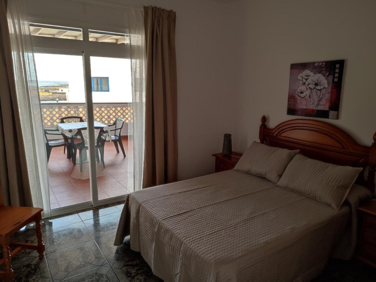 Appartement Orzola Frente Al Mar Extérieur photo