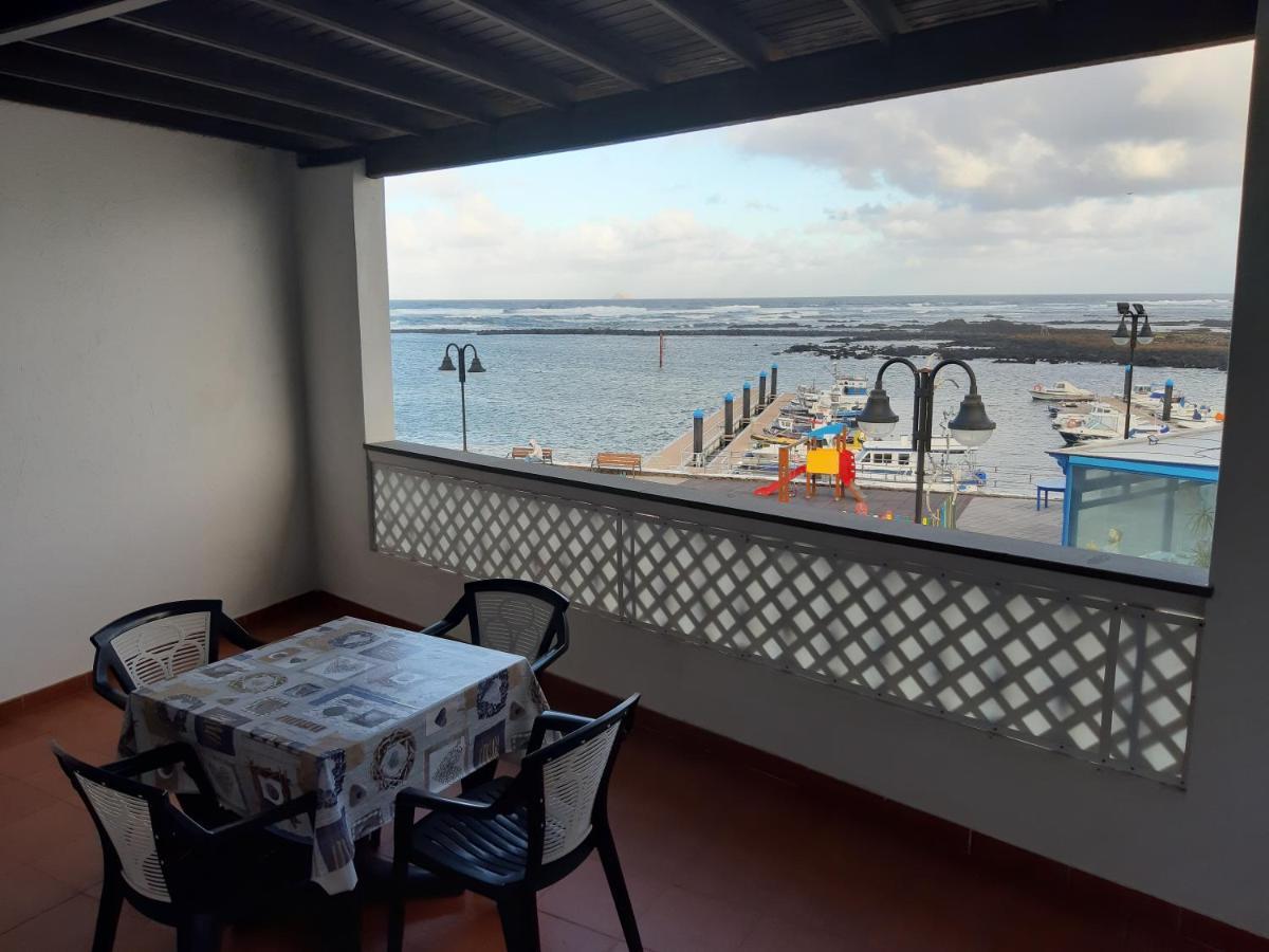 Appartement Orzola Frente Al Mar Extérieur photo